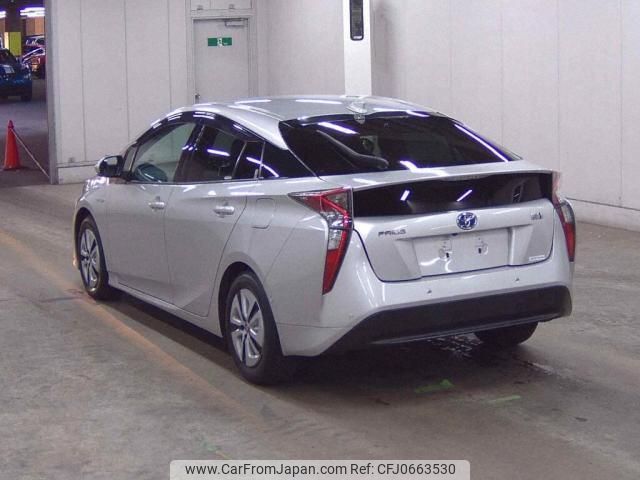 toyota prius 2018 quick_quick_DAA-ZVW51_ZVW51-6070449 image 2