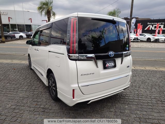 toyota esquire 2018 CFJ1780056 image 2