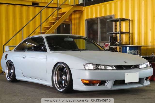 Used NISSAN SILVIA 1997/Apr CFJ3545815 in good condition for sale