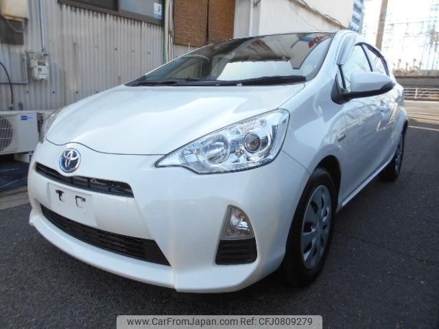 toyota aqua 2012 -TOYOTA--AQUA NHP10--NHP10-6069663---TOYOTA--AQUA NHP10--NHP10-6069663- image 1