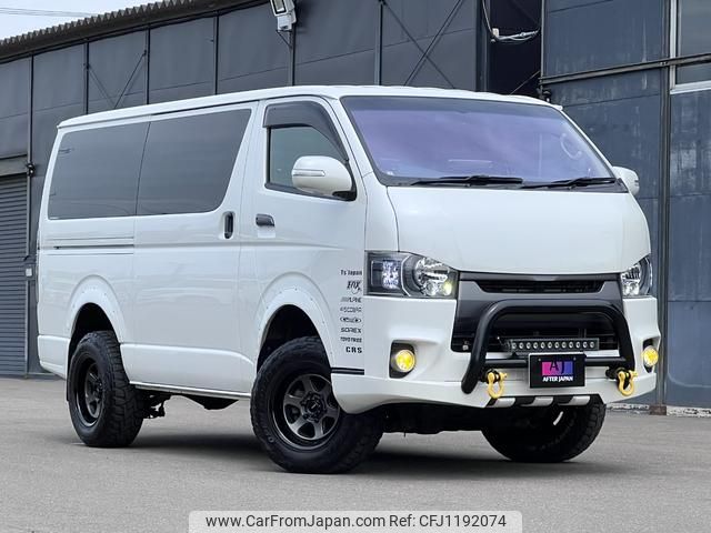 toyota regiusace-van 2014 GOO_JP_700030313530250521001 image 1