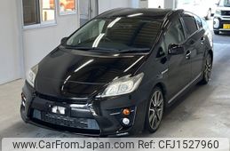 toyota prius 2013 CFJ1527960