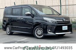 toyota voxy 2017 CFJ1493035
