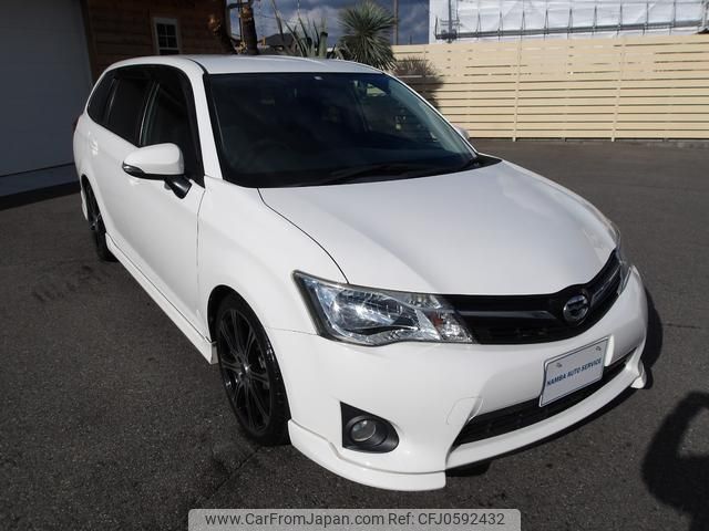 toyota corolla-fielder 2014 GOO_JP_700070659730241224002 image 1