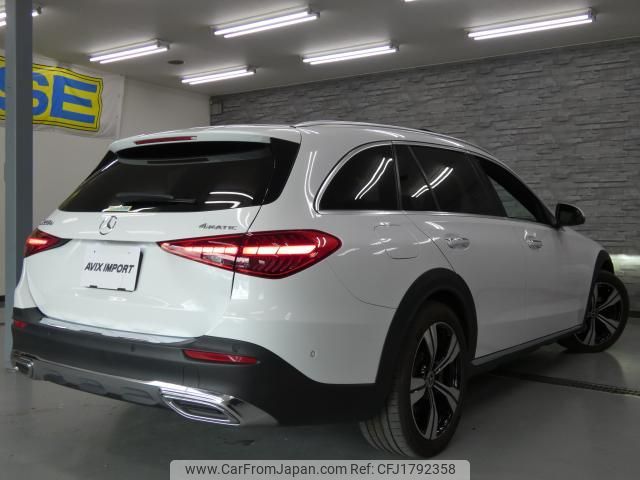 mercedes-benz c-class 2022 CFJ1792358 image 2
