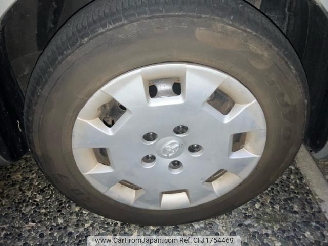toyota isis 2011 CFJ1754469 image 2