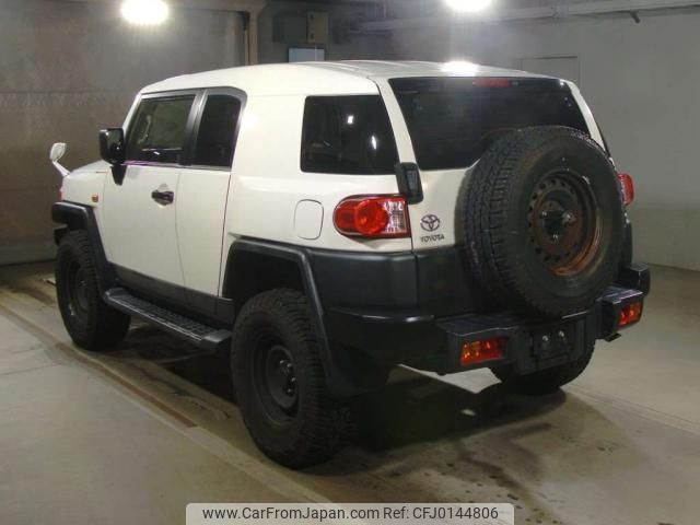 toyota fj-cruiser 2013 quick_quick_CBA-GSJ15W_GSJ15-0124052 image 2