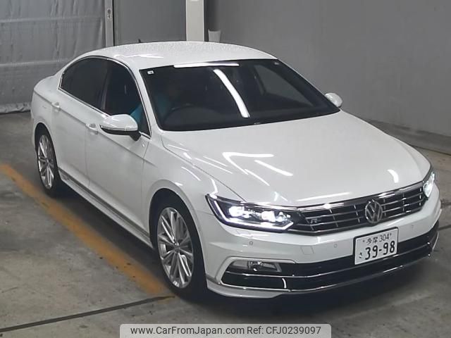 volkswagen passat 2016 -VOLKSWAGEN--VW Passat WVWZZZ3CZHE013235---VOLKSWAGEN--VW Passat WVWZZZ3CZHE013235- image 1