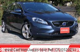 volvo v40 2014 F00775