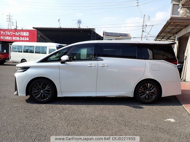 toyota vellfire 2023 24941324 image 2