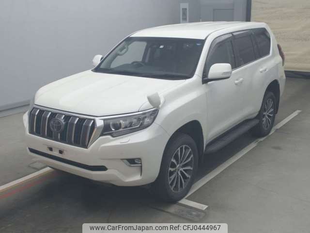 toyota land-cruiser-prado 2017 -TOYOTA--Land Cruiser Prado LDA-GDJ150W--GDJ150-0024520---TOYOTA--Land Cruiser Prado LDA-GDJ150W--GDJ150-0024520- image 1