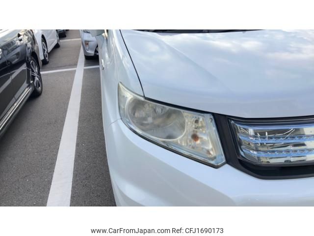 honda freed-spike 2013 CFJ1690173 image 2