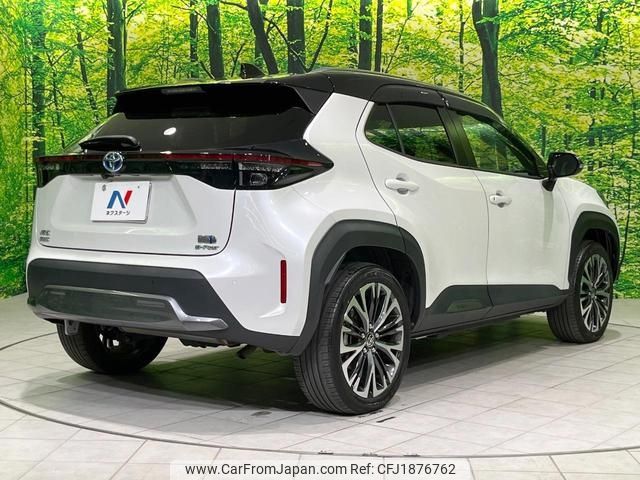 toyota yaris-cross 2023 CFJ1876762 image 2