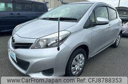 Toyota Vitz 2013