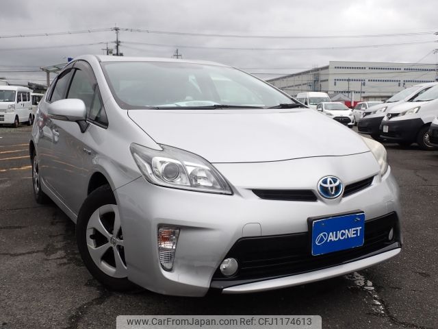 toyota prius 2013 -TOYOTA--Prius DAA-ZVW30--ZVW30-5715699---TOYOTA--Prius DAA-ZVW30--ZVW30-5715699- image 1