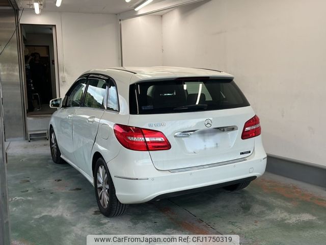 mercedes-benz b-class 2014 CFJ1750319 image 2