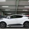 toyota c-hr 2017 quick_quick_ZYX10_ZYX10-2040199 image 18