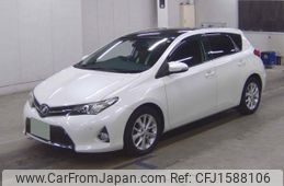 toyota auris 2012 CFJ1588106