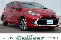 toyota aqua 2022 -TOYOTA--AQUA 6AA-MXPK11--MXPK11-2047349---TOYOTA--AQUA 6AA-MXPK11--MXPK11-2047349-