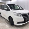toyota noah 2015 NIKYO_SA18464 image 1