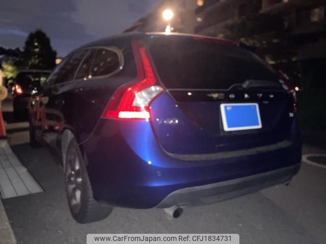 volvo v60 2012 CFJ1834731 image 2
