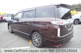 nissan elgrand 2014 NIKYO_KS92649