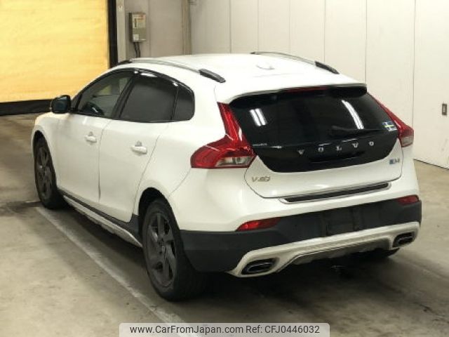 volvo v40 2015 -VOLVO--Volvo V40 MD4204T-YV1MZA8RDG2094110---VOLVO--Volvo V40 MD4204T-YV1MZA8RDG2094110- image 2