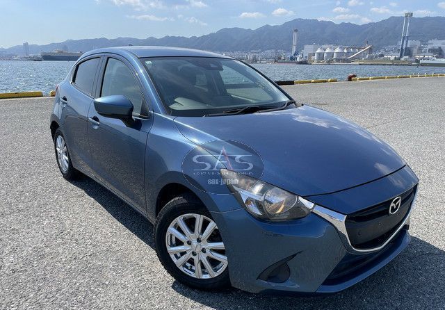 mazda demio 2018 CFJ1515619 image 1