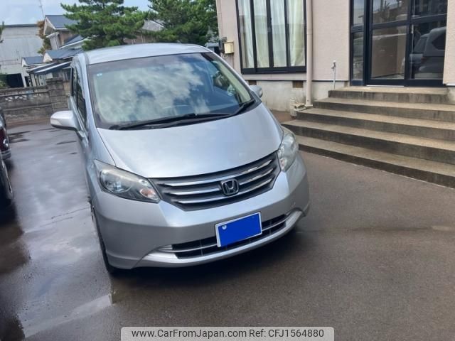honda freed 2011 CFJ1564880 image 2