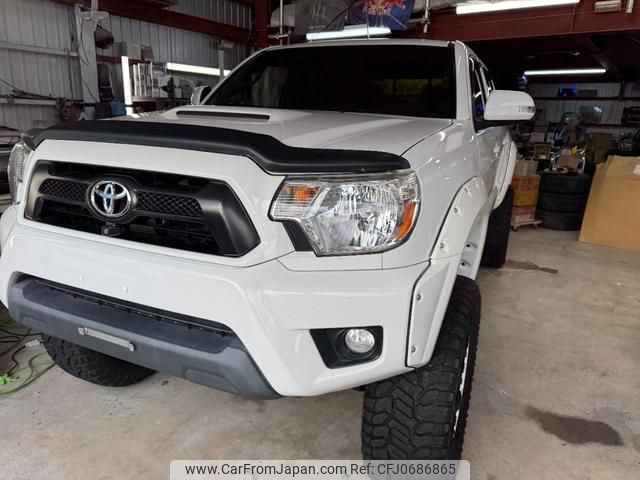 toyota tacoma 2014 GOO_NET_EXCHANGE_1157788A30250117W002 image 1