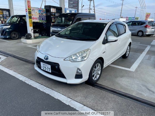 toyota aqua 2013 -TOYOTA 【群馬 501ﾜ2977】--AQUA NHP10--6149260---TOYOTA 【群馬 501ﾜ2977】--AQUA NHP10--6149260- image 1