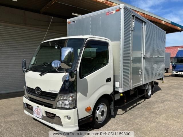 hino dutro 2015 GOO_NET_EXCHANGE_0704554A30250508W001 image 1
