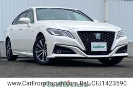 toyota crown 2019 CFJ1423590