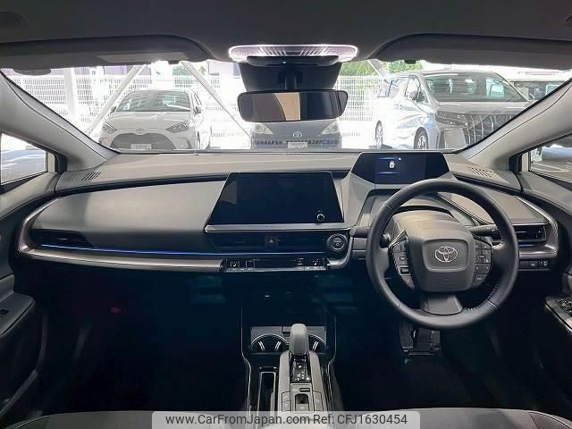 toyota prius 2024 CFJ1630454 image 2