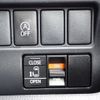 toyota voxy 2018 CFJ1533631 image 9