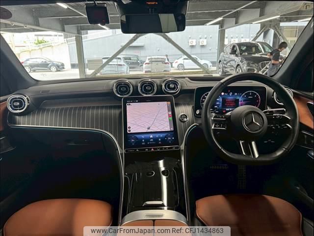 mercedes-benz glc-class 2023 quick_quick_3CA-254605_W1N2546052F043173 image 2