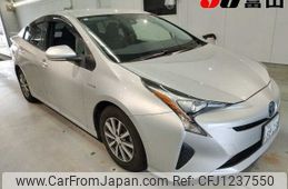 toyota prius 2016 -TOYOTA 【富山 331ﾏ8823】--Prius ZVW50--ZVW50-6070198---TOYOTA 【富山 331ﾏ8823】--Prius ZVW50--ZVW50-6070198-