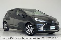 toyota aqua 2022 -TOYOTA--AQUA 6AA-MXPK11--MXPK11-2043472---TOYOTA--AQUA 6AA-MXPK11--MXPK11-2043472-