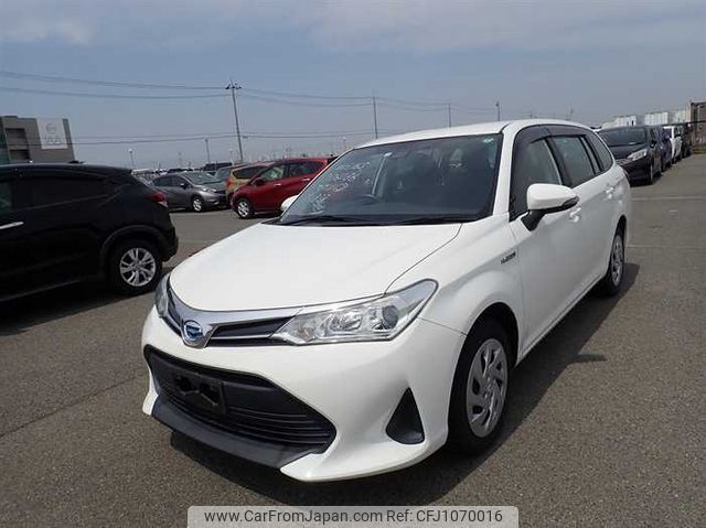 toyota corolla-fielder 2018 23519 image 2