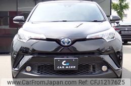 toyota c-hr 2017 GOO_JP_700072025530250520002