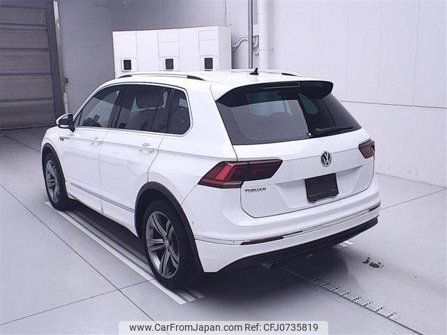 volkswagen tiguan 2019 -VOLKSWAGEN--VW Tiguan 5NCZD-KW862786---VOLKSWAGEN--VW Tiguan 5NCZD-KW862786- image 2