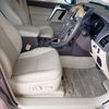 toyota land-cruiser-prado 2020 24352102 image 28