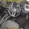 mazda axela 2017 CFJ1854627 image 3