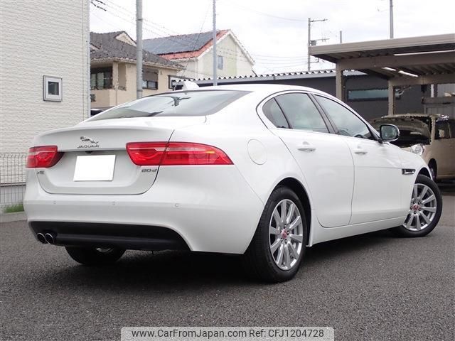 jaguar xe 2017 quick_quick_LDA-JA2NA_SAJAB4AN9HCP05102 image 2