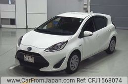 toyota aqua 2018 CFJ1568074