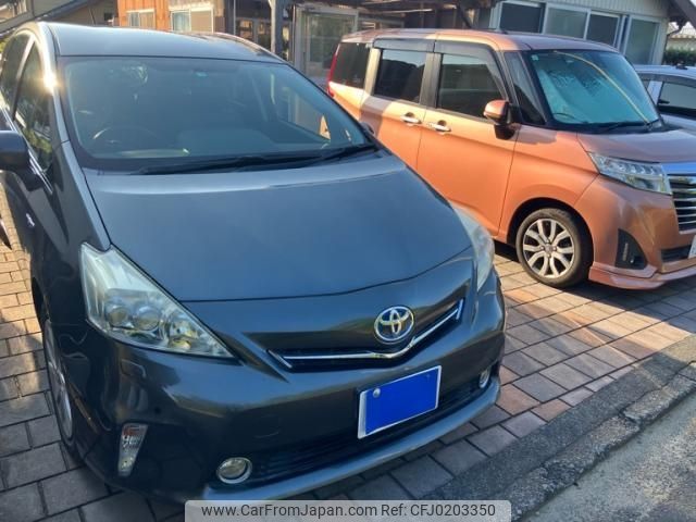 toyota prius-α 2012 -TOYOTA--Prius α DAA-ZVW41W--ZVW41-3131611---TOYOTA--Prius α DAA-ZVW41W--ZVW41-3131611- image 1