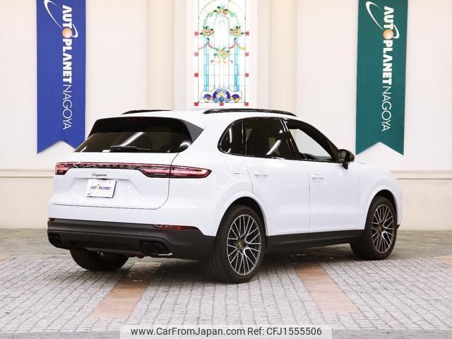 porsche cayenne 2022 CFJ1555506 image 2