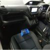 toyota noah 2021 quick_quick_6AA-ZWR80G_ZWR80-0485148 image 3