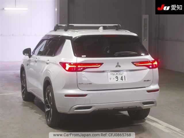 mitsubishi outlander-phev 2024 CFJ0865768 image 2