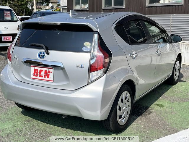 toyota aqua 2017 CFJ1600510 image 2